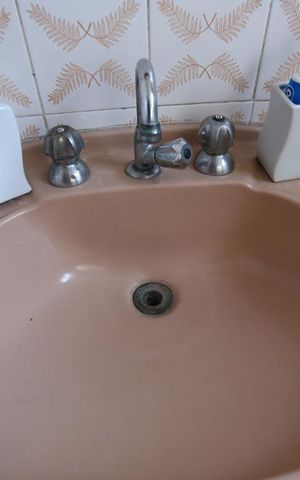 Casa à venda com 200m², 4 quartos e 1 vagaBanheiro - Torneira