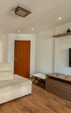 Apartamento à venda com 112m², 3 quartos e 1 vaga Apartamento à venda com 112m², 3 quartos e 1 vagaSala