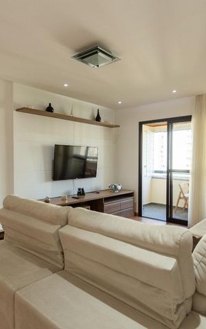 Apartamento à venda com 112m², 3 quartos e 1 vaga Apartamento à venda com 112m², 3 quartos e 1 vagaSala