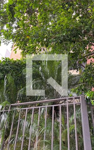 Apartamento para alugar com 70m², 2 quartos e 1 vagaFachada
