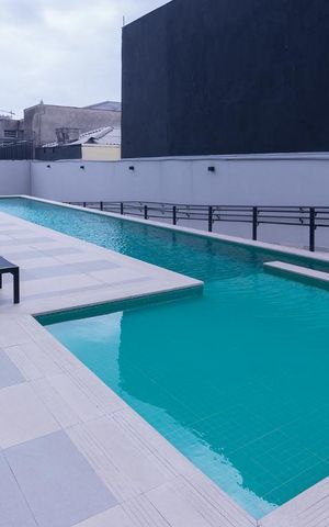 Studio à venda com 30m², 1 quarto e sem vaga Studio à venda com 30m², 1 quarto e sem vagaPiscina