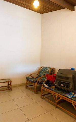 Casa à venda com 277m², 3 quartos e 8 vagasQuarto de Serviço