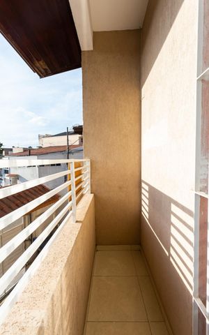 Casa à venda com 277m², 3 quartos e 8 vagasVaranda
