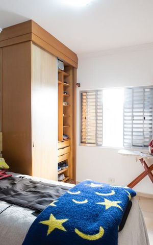 Casa à venda com 277m², 3 quartos e 8 vagasQuarto