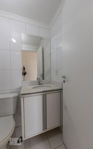 Apartamento à venda com 65m², 2 quartos e 1 vaga Apartamento à venda com 65m², 2 quartos e 1 vagaBanheiro Suite