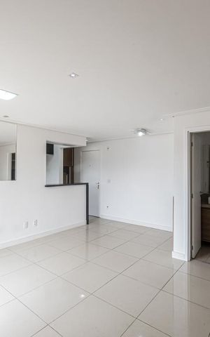 Apartamento à venda com 65m², 2 quartos e 1 vaga Apartamento à venda com 65m², 2 quartos e 1 vagaSala