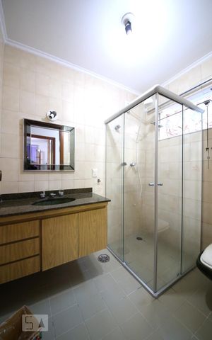 Casa à venda com 206m², 4 quartos e 6 vagasBanheiro