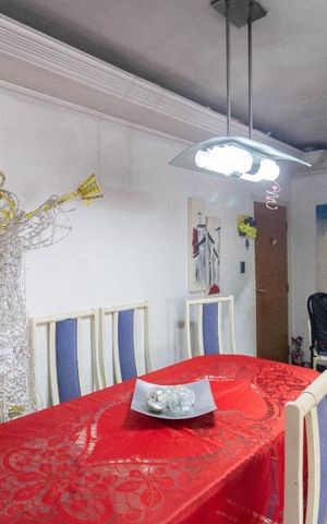 Apartamento à venda com 99m², 3 quartos e 1 vaga Apartamento à venda com 99m², 3 quartos e 1 vagaSala