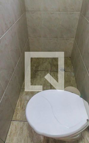 Casa à venda com 100m², 3 quartos e 1 vaga Casa à venda com 100m², 3 quartos e 1 vagaBanheiro 1