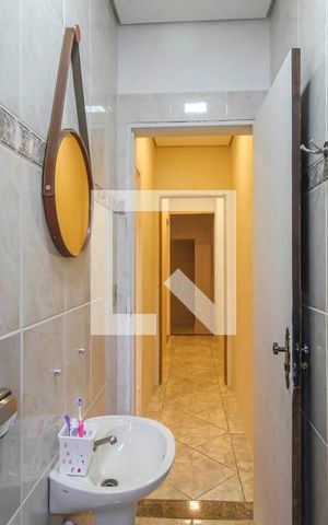 Casa à venda com 100m², 3 quartos e 1 vaga Casa à venda com 100m², 3 quartos e 1 vagaBanheiro 1