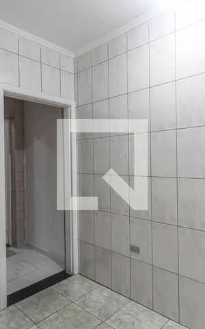 Casa à venda com 100m², 3 quartos e 1 vaga Casa à venda com 100m², 3 quartos e 1 vagaÁrea de Serviço