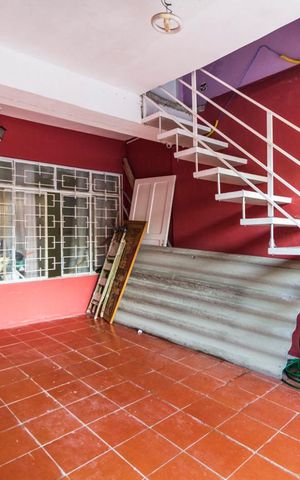 Casa à venda com 135m², 3 quartos e 1 vagaGaragem