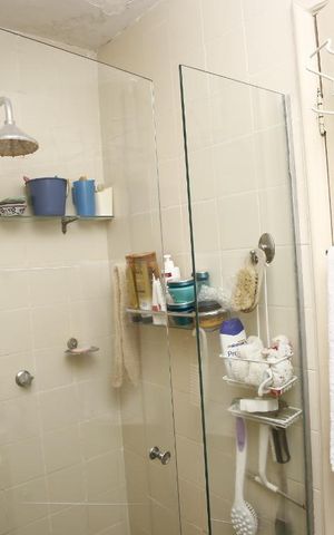 Casa à venda com 400m², 8 quartos e 1 vagaBanheiro 2