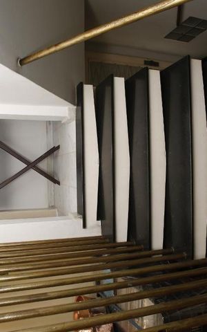 Casa à venda com 400m², 8 quartos e 1 vagaEscada