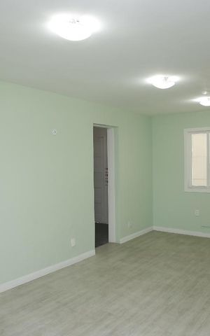 Casa à venda com 250m², 5 quartos e 1 vagaSala