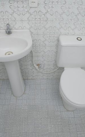 Casa à venda com 250m², 5 quartos e 1 vagaBanheiro 1