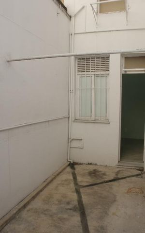 Casa à venda com 250m², 5 quartos e 1 vagaÁrea de Serviço