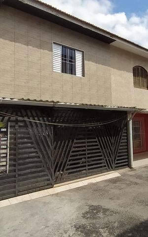 Casa à venda com 156m², 5 quartos e 2 vagas Casa à venda com 156m², 5 quartos e 2 vagasFachada do Imóvel