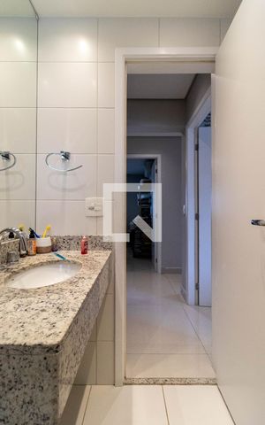 Apartamento à venda com 168m², 4 quartos e 3 vagas Apartamento à venda com 168m², 4 quartos e 3 vagasBanheiro