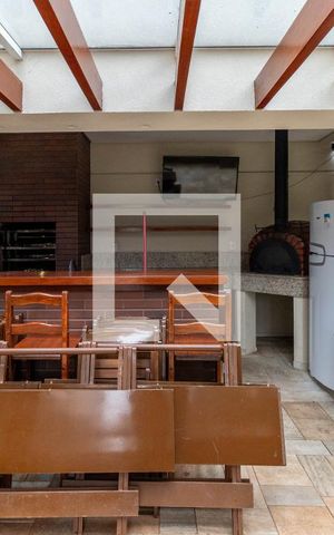 Apartamento à venda com 168m², 4 quartos e 3 vagas Apartamento à venda com 168m², 4 quartos e 3 vagasÁrea comum - Churrasqueira