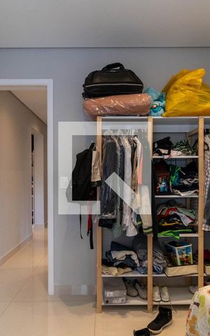 Apartamento à venda com 168m², 4 quartos e 3 vagas Apartamento à venda com 168m², 4 quartos e 3 vagasSuíte 2