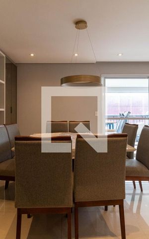 Apartamento à venda com 168m², 4 quartos e 3 vagas Apartamento à venda com 168m², 4 quartos e 3 vagasSala de Jantar