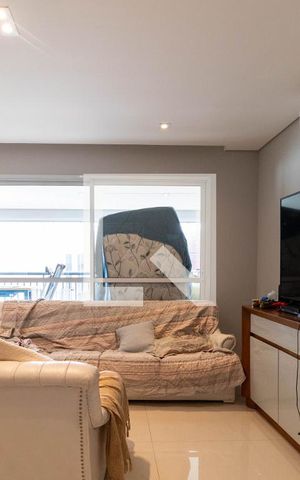 Apartamento à venda com 168m², 4 quartos e 3 vagas Apartamento à venda com 168m², 4 quartos e 3 vagasSala