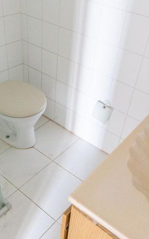 Apartamento à venda com 100m², 3 quartos e 1 vaga Apartamento à venda com 100m², 3 quartos e 1 vagaBanheiro da Suíte