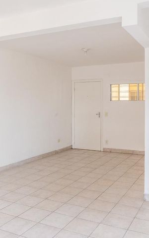 Apartamento à venda com 100m², 3 quartos e 1 vaga Apartamento à venda com 100m², 3 quartos e 1 vagaSala