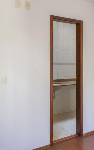 Casa de condomínio para alugar com 120m², 3 quartos e 2 vagas Casa de condomínio para alugar com 120m², 3 quartos e 2 vagasSuíte