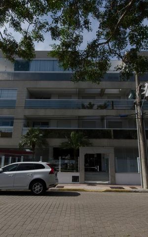 Apartamento para alugar com 220m², 3 quartos e 2 vagasFachada