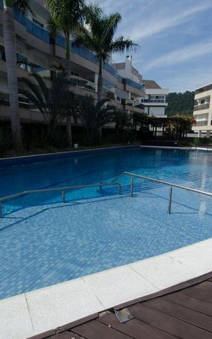 Apartamento para alugar com 220m², 3 quartos e 2 vagasPiscina