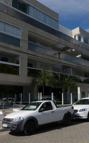 Apartamento para alugar com 220m², 3 quartos e 2 vagasFachada