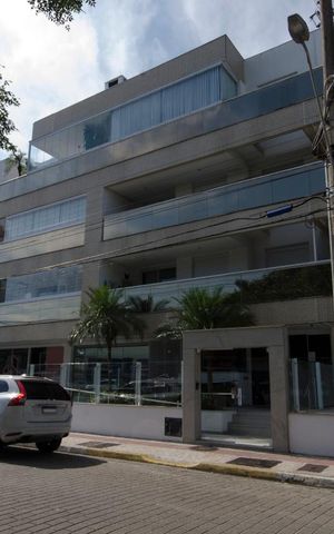 Apartamento para alugar com 220m², 3 quartos e 2 vagasFachada