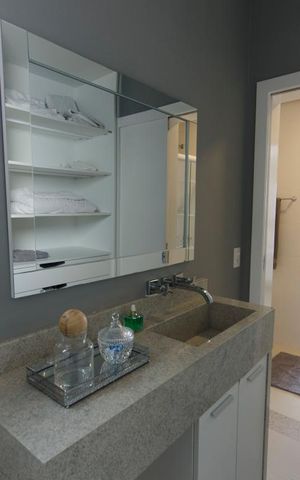 Apartamento para alugar com 220m², 3 quartos e 2 vagasBanheiro da Suíte