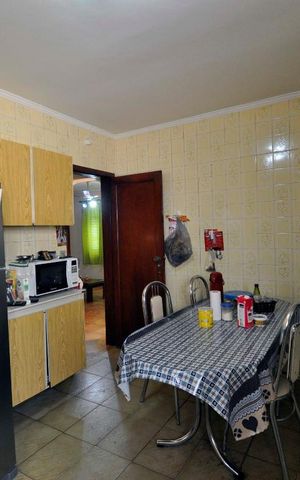 Casa à venda com 150m², 4 quartos e 2 vagasCozinha