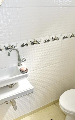 Casa de condomínio para alugar com 180m², 2 quartos e 2 vagasBanheiro da Cobertura