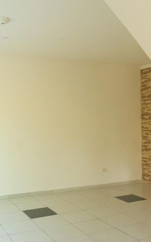 Casa de condomínio à venda com 113m², 3 quartos e 2 vagasSala