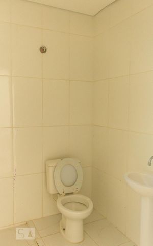 Casa de condomínio à venda com 113m², 3 quartos e 2 vagasBanheiro