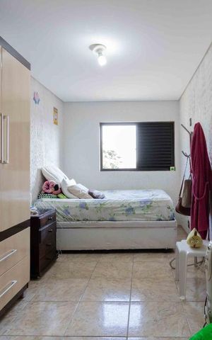 Casa à venda com 500m², 5 quartos e 9 vagas Casa à venda com 500m², 5 quartos e 9 vagasQuarto 2 (Casa 2)