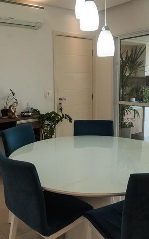 Apartamento à venda com 110m², 3 quartos e 2 vagas Apartamento à venda com 110m², 3 quartos e 2 vagasSala