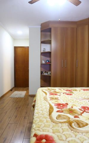 Casa à venda com 128m², 3 quartos e 4 vagasSuíte 3