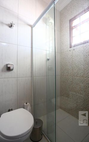 Casa à venda com 128m², 3 quartos e 4 vagasBanheiro da Suíte 2