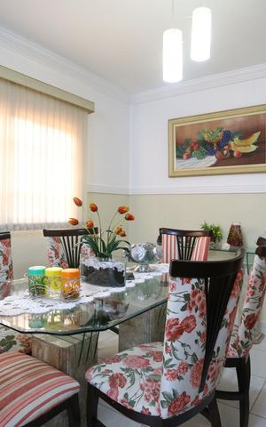 Casa à venda com 128m², 3 quartos e 4 vagasCopa