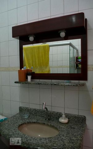 Casa à venda com 170m², 3 quartos e 2 vagas Casa à venda com 170m², 3 quartos e 2 vagasBANHEIRO 2