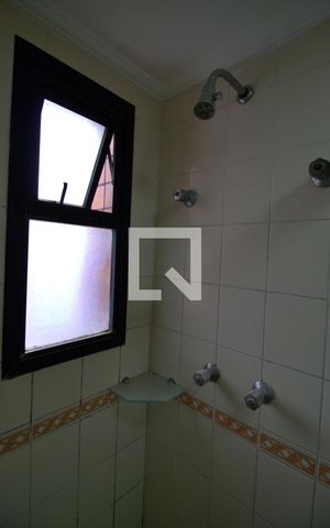 Apartamento à venda com 68m², 2 quartos e 2 vagas Apartamento à venda com 68m², 2 quartos e 2 vagasBanheiro da Suíte 1