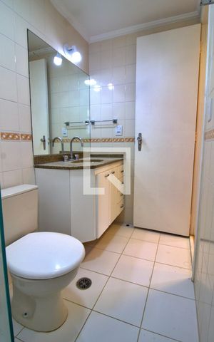 Apartamento à venda com 68m², 2 quartos e 2 vagas Apartamento à venda com 68m², 2 quartos e 2 vagasBanheiro da Suíte 2