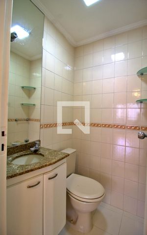 Apartamento à venda com 68m², 2 quartos e 2 vagas Apartamento à venda com 68m², 2 quartos e 2 vagasLavabo