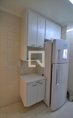 Apartamento à venda com 68m², 2 quartos e 2 vagas Apartamento à venda com 68m², 2 quartos e 2 vagasCozinha