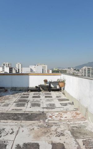 Apartamento à venda com 98m², 2 quartos e 2 vagasTerraço